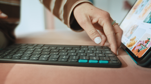 Logitech FLIP FOLIO - PALE GREY-CH-BT IPAD PRO an